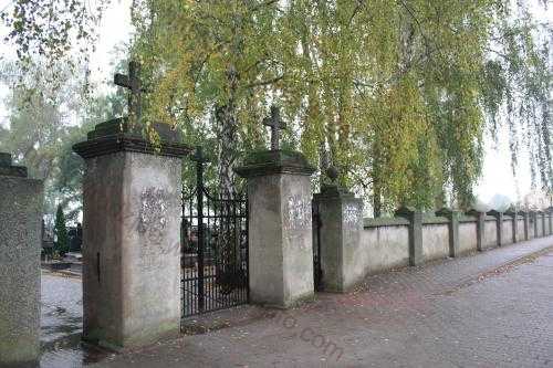 Cmentarz Parafialny (ul.Bema)